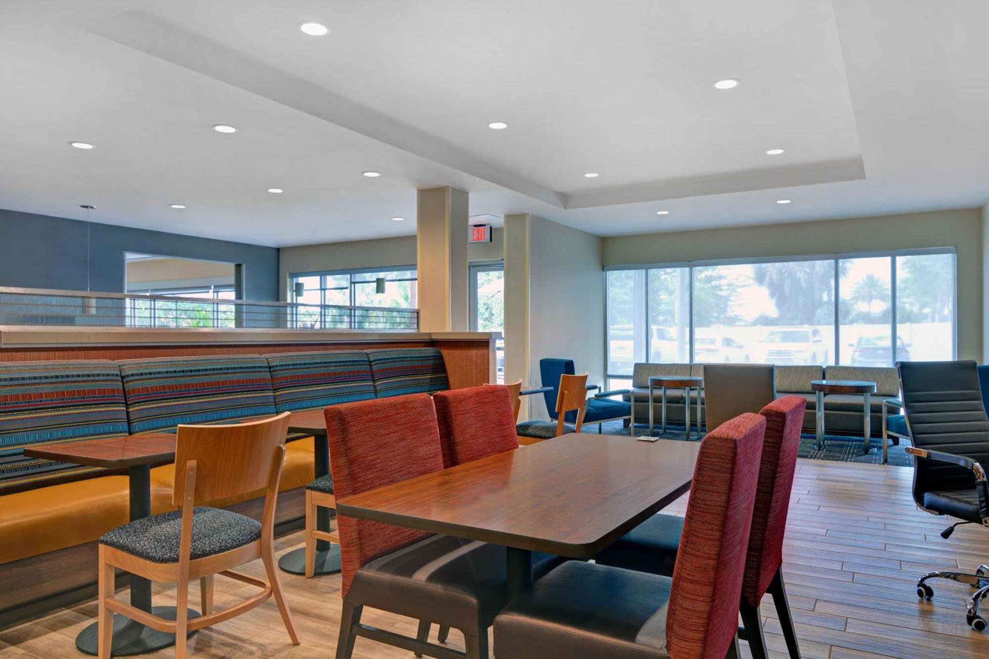 Towneplace Suites By Marriott Jacksonville East المظهر الخارجي الصورة