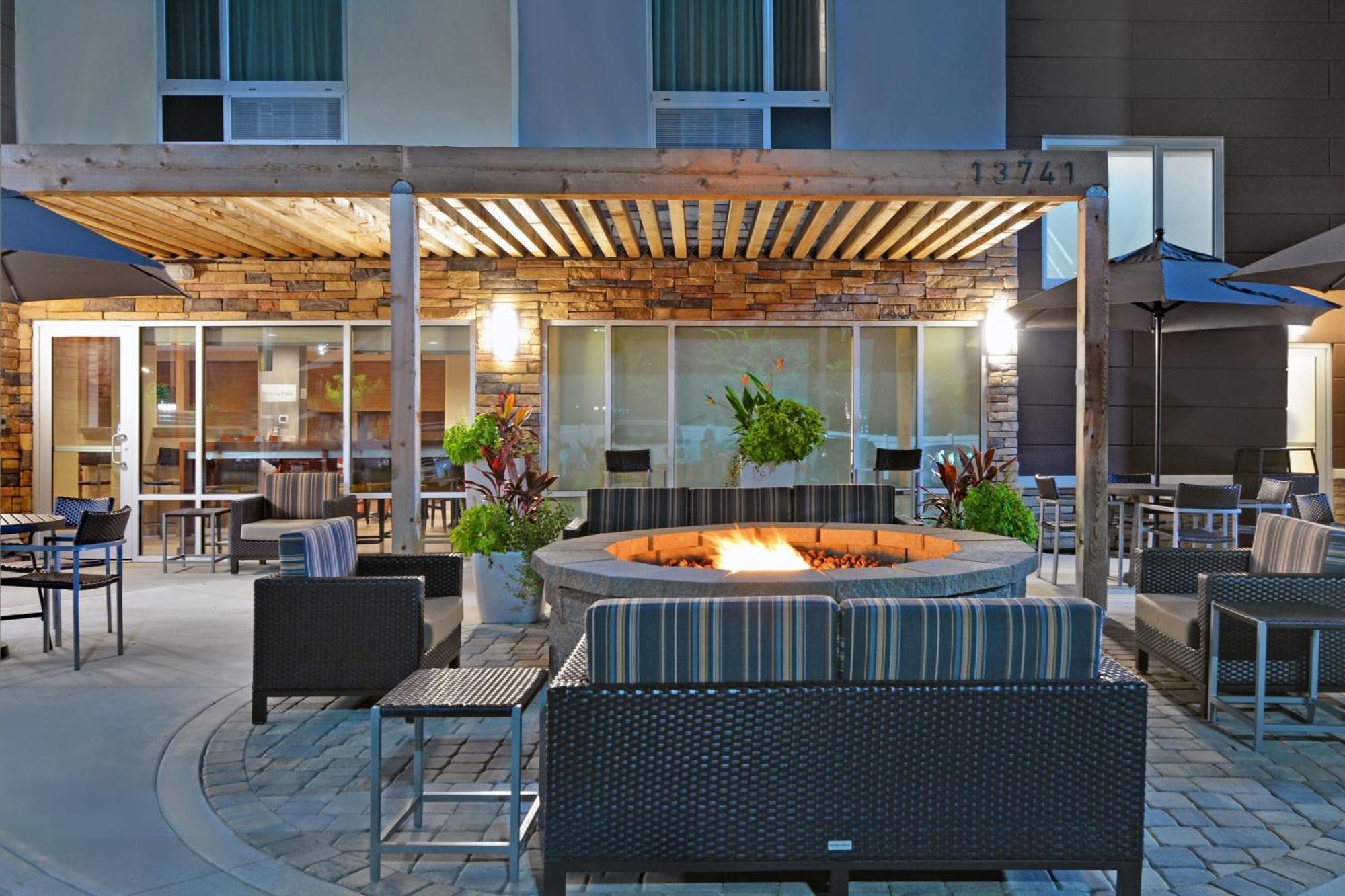 Towneplace Suites By Marriott Jacksonville East المظهر الخارجي الصورة